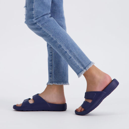 Totes Unisex Lightweight Waterproof Contour Molded Double Button Sandals, Azalea Azalea 4-5 Big Kid