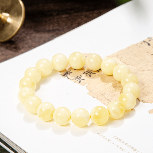 Natural Russian material demon white flower beeswax bracelet full of wax amber beads original ore old beaded bracelet 10mm white flower wax