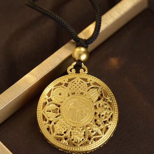 QIWN gold-plated eight-treasure compass pendant for women, good fortune buckle, fortune lotus hollow disc necklace pendant, 3.5cm swastika compass, gold-plated about 1.2 grams