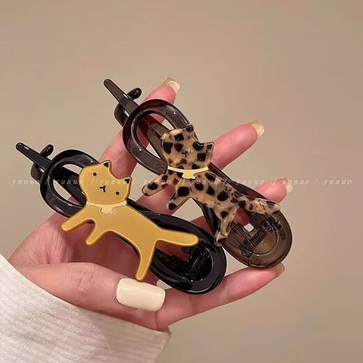 Cute cat retro hairstyle one-word grabber female 2025 new style hairpin on the back of the head temperament twisting clip headwear black dotted kitten twisting clip