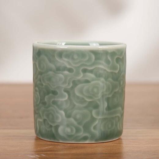 Chinese Xiangyun Longquan Celadon Tea Cup Master Cup Personal Ceramic Large Single Cup Kung Fu Tea Set Tea Cup Celadon Xiangyun Master Cup (Plum Green) 105ml