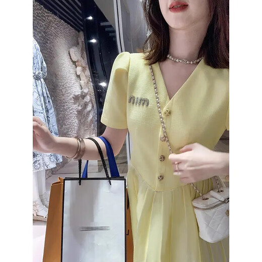 Femenino 2025 Summer NUEVO diseño francés Diseño pequeño que abraza la cintura de la cintura Slim Princess Falda D1478 Amarillo S [100Jin [Jin es igual a 0,5 kg] a continuación]
