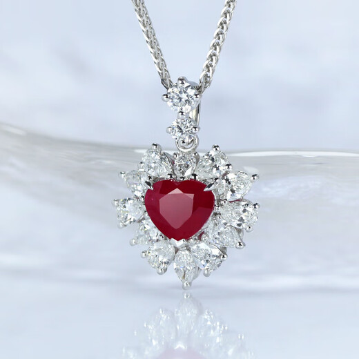 HEEKAIYI Ruby Necklace for Women Dove Blood Red 18K Gold Diamond Pendant Chinese Valentine's Day Birthday Gift for Wife and Girlfriend Selected Myanmar Heart-Shaped Ruby Necklace 1.25 Carat Pendant + 18K Gold Chain