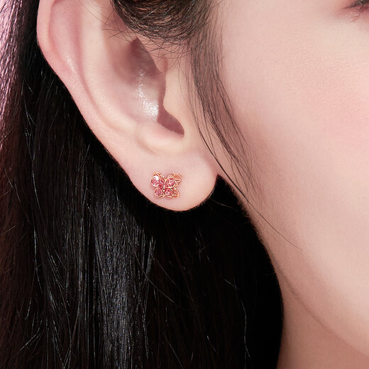 Lukfook Jewelry 18K gold butterfly gilt earrings as a gift GEKTBE0004R Total weight 0.80g with silicone ear plugs