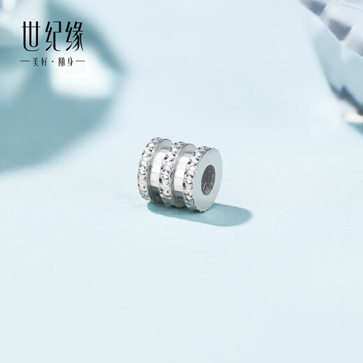 Century Yuan Small Waist Platinum Pendant PT950 is a birthday gift for my girlfriend. The gold weight is about 1.33g.