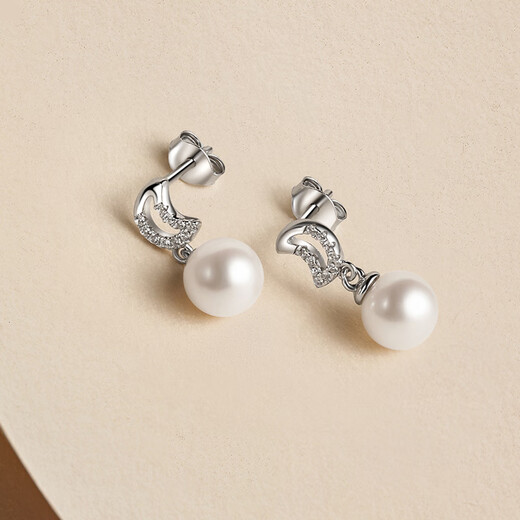 Saturday Fortune S925 Silver Pearl Stud Earrings Female Moon Birthday Gift X0911990 Pair