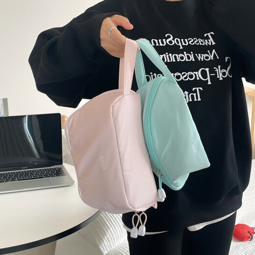 High-end 2025 new simple cosmetic bag for women ins travel storage bag portable large capacity toiletry bag pink