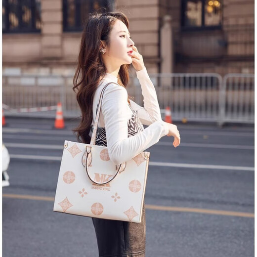 KMKG新款真皮托特包大容量手提单肩女包通勤时尚2024 米白色