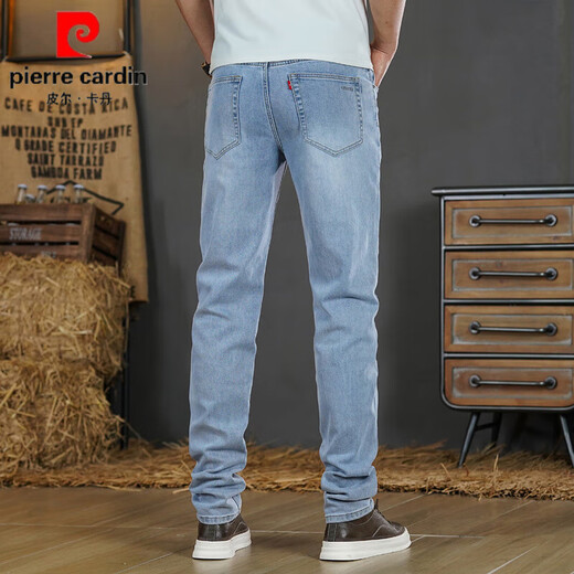 Pierre Cardin 1 Meter 9 hohe Jeans für die trendige, vielseitige, elastische, elastische Männerhose für Männer schlanke Fit 2 Meter lange Hosen Ke9901 Leichte blau-erweiterte Version M 28 Größe [Taille 2,1 Fuß] Hosenlänge 110c