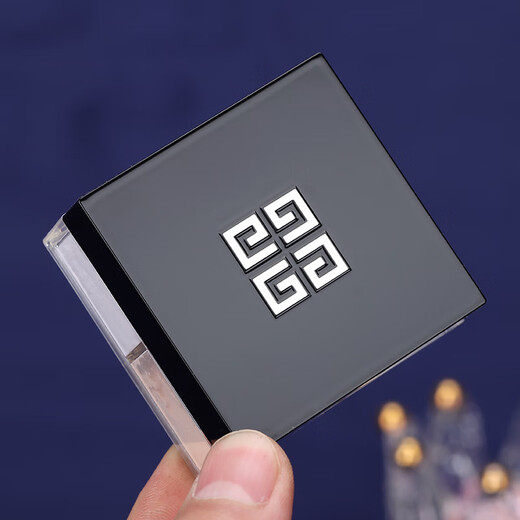 Givenchy Star Four Palace Loose Powder Color No. 2 Portable mini version for on-the-go makeup retouching 4g on clearance