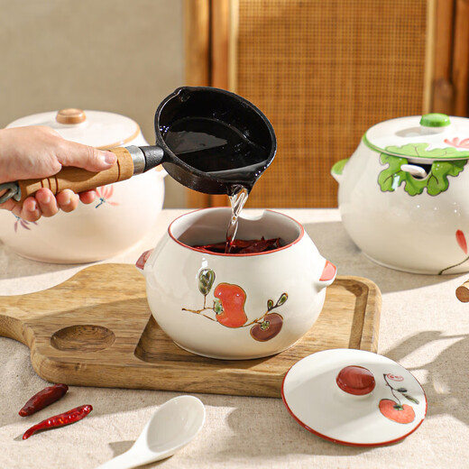 Sheli ceramic lard can with lid, high temperature resistance, household oil pot with lid, oil pot, seasoning jar, chili oil special medium lard pot 880ML - lotus style, with lid and spoon | can pour boiling oil