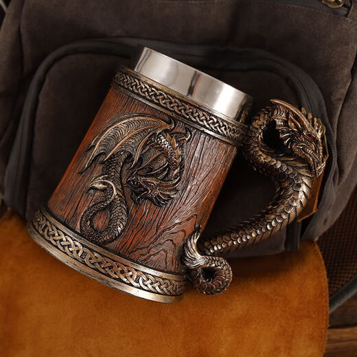 Sailoto Medieval Retro Western Dragon Totem Wooden Barrel Beer Cup Western Pterodactyl Mark Coffee Cup 600ml Faucet Wooden Barrel Beer Cup Silver 201 Steel Free