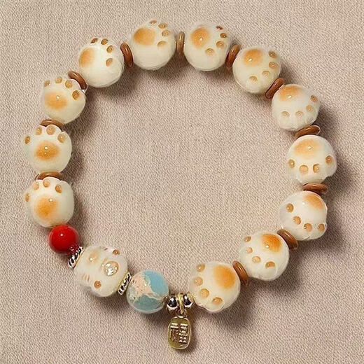 Drunken Little Lime Cat Green Bracelet in front of Flowers Cat Claw Handheld High-Look Bracelet Birthday Gift for Girlfriend and Best Friend 1 Cat Claw Lucky Cat Bracelet