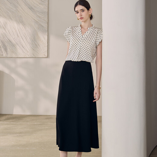 ROEYSHOUSE LOOKI Intellectual Professional V-neck Polka Dot Shirt 2025 Summer New Elegant and Versatile Satin Loose Top 12352 Polka Dot XL