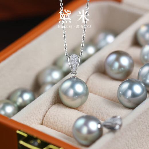 Weizi Jewelry Frost Moon Night 11-12mm perfect round Tahitian platinum gray pearl necklace 18K gold diamond pendant 11-12mm perfect round Tahitian platinum gray pearl/18