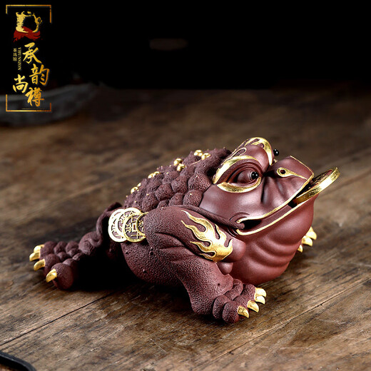 Chengyun Shangzun's exquisite Yixing purple sand golden toad tea pet master Chen Hongjun's fully handmade large three-legged gold toad ornament can be raised. Large gold-painted golden toad-Chen Hongjun's handiwork
