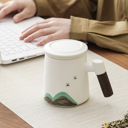 Qianlijiangshan office cup high-end ceramic tea separate cup mug with lid tea cup white 450ml