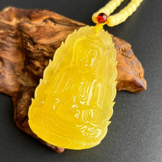 Jade 1 item 1 certificate 1 shot natural raw mineral non-optimized beeswax Guanyin pendant Guanyin Bodhisattva rare collection Guanyin Bodhisattva 20.14 grams