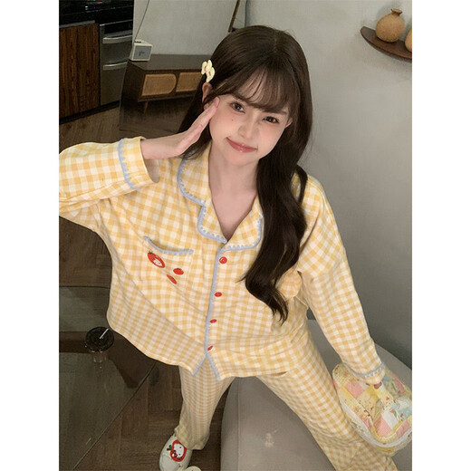 
Also, the cucumber plaid pajamas for women in spring and autumn style is cute and simple style high-end long-sleeved trousers for winter. You can wear home clothes outside. 82639 Yellow plaid tomato cat L