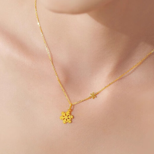 Dewey Fan gold-wrapped 999 pure gold pendant G24k gold sparkling small snowflake commuting pendant clavicle necklace for girlfriend Snowflake necklace (gold layer is thicker)