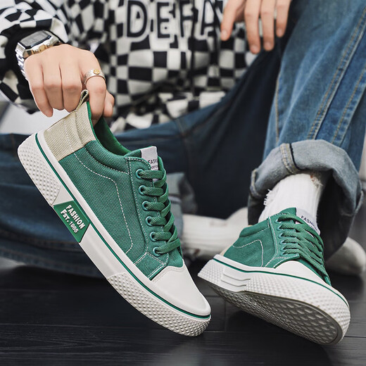 European Pastoral 2025 men's shoes new trendy casual canvas shoes men's summer breathable board shoes versatile soft sole K22 green 42