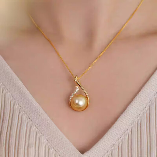 Donglai quality South Sea gold bead pendant swan elegant intellectual perfect round extremely bright seawater pearl 18K gold diamond swan pendant pearl 12mm + chain