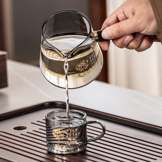 Porcelain brand tea set, carved glass teapot, tea set, household anti-scalding wooden handle tea kettle, high-end Kung Fu tea set, gray bamboo carved teapot, 8-piece set with handle and cup + tea tray