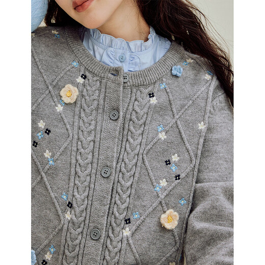 Inman Grey Cable Sticked Flower Pullover 2025 Herbst Frauen neuer Retro loser gestrickter Pullover Strickjacken Noble Grey S
