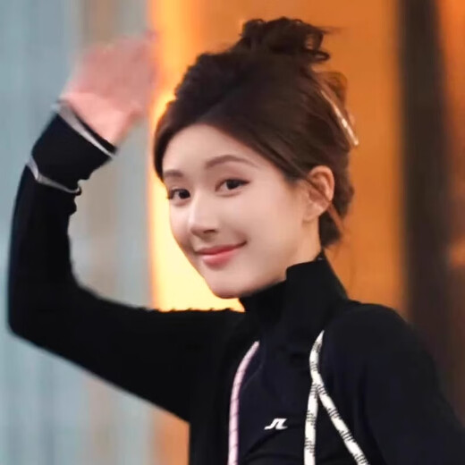 Tang Funi and Zhao Lusi's same style triangle gripper for women, high-end high ponytail hairpin for the back of the head, new temperament shark clip, Ruth's same caramel color hairpin, about 11.5cm