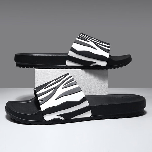 Slipper Herren Sommer 2025 Neues Innenhaus Freizeitpersonalisierter Reisestrand Anti-Rutsch-Anti-Odor-Ein-Schlupf-Flops für Männer schwarz 42-43