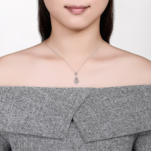 Saturday Fortune (ZLF) PT950 Platinum Pendant Women's Platinum Car Flower Sparkling Icing on the Cake Pendant 2.08g