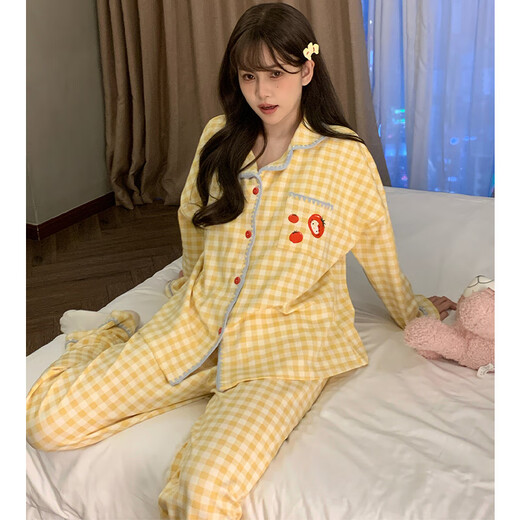 
Also, the cucumber plaid pajamas for women in spring and autumn style is cute and simple style high-end long-sleeved trousers for winter. You can wear home clothes outside. 82639 Yellow plaid tomato cat L