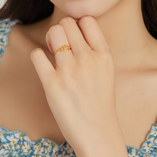 Chow Sang Sang Wing Series Starry Wishes Open Gold Ring Pure Gold Sparkling Sand Five-Pointed Star Gold Ring 11661R Priced at 2.34 grams (including labor cost of 100 yuan)