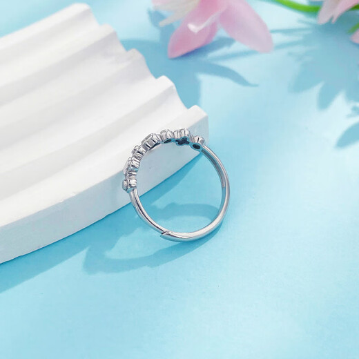 Laomiao pt50 platinum small lucky imitation diamond four-leaf clover women's ring open mouth ring women's birthday gift for girlfriend, about 3.19g