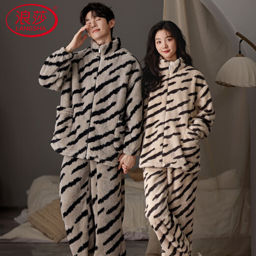 LangSha couple pajamas for winter, one man and one woman, warm flannel thickened cardigan, casual and can be worn outside, autumn and winter home clothes, female 88659 + male 88660 M female + L male