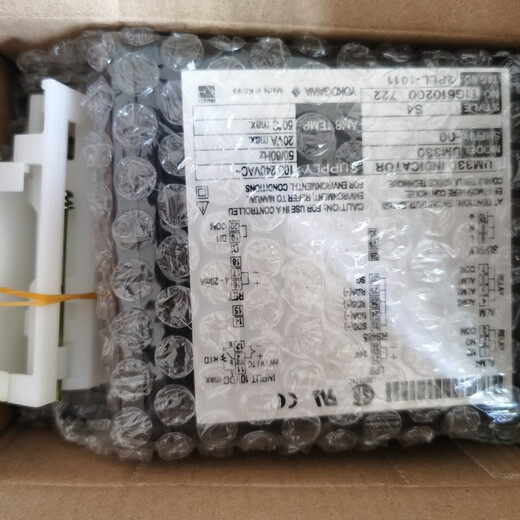 Original Yokogawa temperature controller UM330 UM330-00 S4 S3