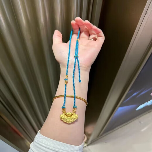 Chow Tai Fook gold pendant koi lock foot golden lotus braided necklace gold lock longevity lock bag girlfriend Valentine's Day gift red braided rope lock bag + 6 gold beads