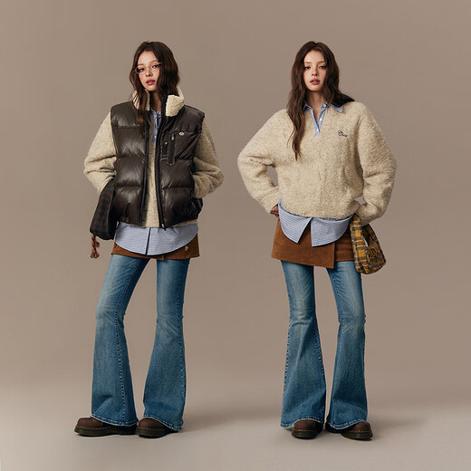 CHUU fake two-piece plaid sweater for women 2025 winter new product splicing letter embroidery holes with wool sweater apricot one size