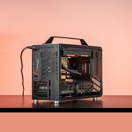 Gigabyte RTX5090D/V2/5080 Mechanical Master C+MAX high-end mini water-cooled game console DIY assembly computer design portable small steel gun desktop machine six 9950X3D/64G/4T/5090DV2