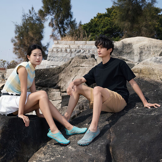 Outdoor river tracing shoes, quick-drying non-slip men's and women's wading shoes, beach hiking and fishing couples fitness yoga shoes L8203 white 44