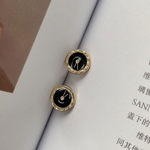 Ye Yu Xiaoxiangfeng round clock metal shirt button cardigan button versatile sweater jacket decorative button cuff button collar button clock white oil 1 piece