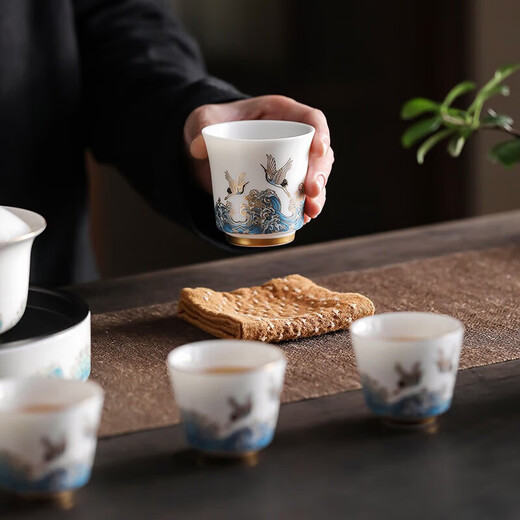 Xianghe Guanhai Tea Cup Master Cup Large Single Dehua White Porcelain Mutton Fat Jade Kung Fu Tea Set Tea Cup Xianghe Guanhai Dengyun Sukiyaki Master Cup Gift Box-125ml