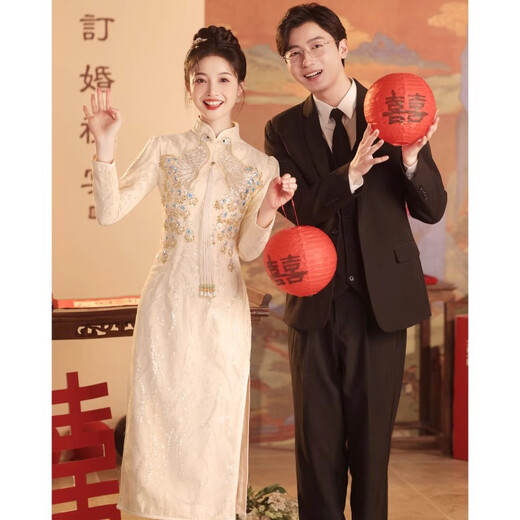Xin Youjie wedding engagement toast dress 2025 bride autumn and winter long-sleeved wedding dress for women Chinese cheongsam Xiuhe dress champagne color long sleeve M