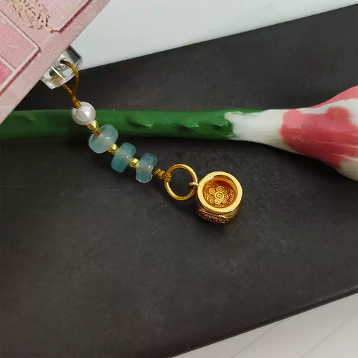 The shopkeeper’s mobile phone dust-proof plug typec universal national style God of Wealth sand gold pendant charging port pendant Huawei apple plug pendant gold abacus typec Huawei Xiaomi and other apples 1516