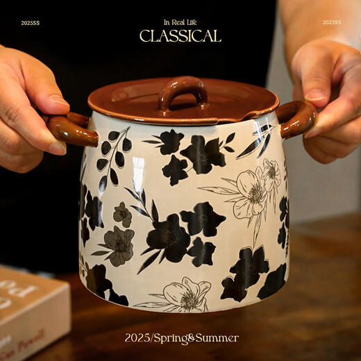 Sanmu Qinghe high-end ceramic lard oil tank large capacity high temperature resistant chili oil special tank national style storage tank household food grade ceramic cream white matching spoon + filter 1.2L