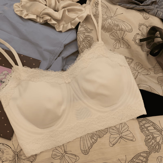 Seamless lace underwear for women, thin, large breasts, small breasts, tube top, suspender straps, no rims, nude feel, anti-exposure bra, milky white (single piece) M (34/75ABC)