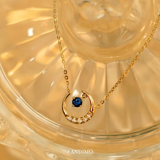 Luanjie red gemstone necklace for women 18K gold diamond. Stone moon pendant elegant clavicle chain holiday gift SF Express Ruby