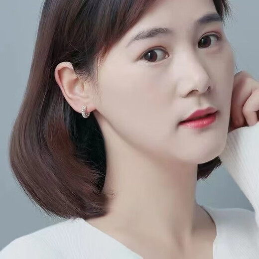 NSYCA Old Phoenix 9999 sterling silver earrings for women, Western-style copper coin earrings, temperament, anti-allergic pure silver ring earrings, coin earrings, the same style as Lao Fengxiang, 3.12 grams, with counter gift box packaging, the same style as Lao Fengxiang