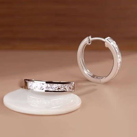 NSYCA Old Phoenix 9999 Sterling Silver Stud Earrings Moissanite Earrings Temperament Full Diamond Earrings Hypoallergenic Earrings Princess Square Earrings Same Style as Lao Fengxiang 3.58g Same Style as Lao Fengxiang The last 3 pieces have been taken off the shelves