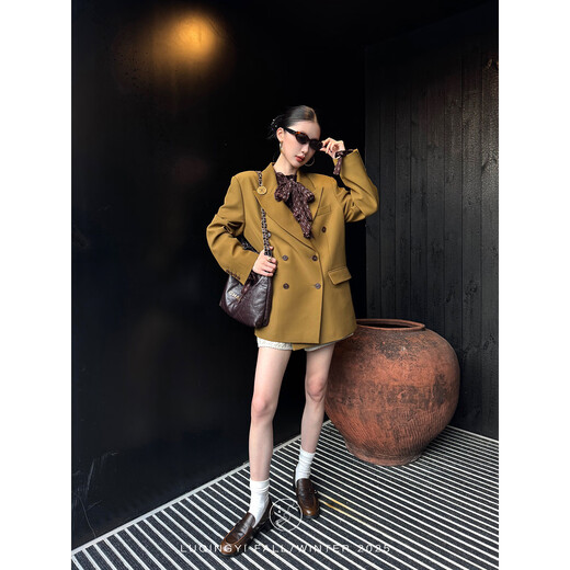 Lu Qingyi original Yuran retro blazer women's spring and autumn high-end gun lapel casual suit olive green (warmer green-brown) M Wear for photos